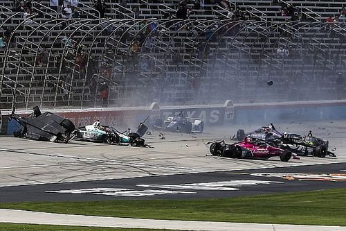 Six-car shunt mars start of second Texas IndyCar race