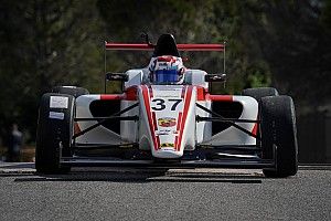 Smal, Bearman i Tramnitz na pole position
