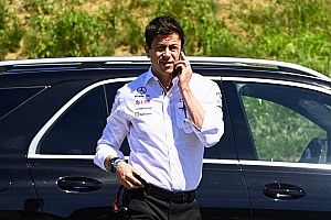 Wolff, Ferrari otomobil koleksiyonunu satılığa çıkaracak