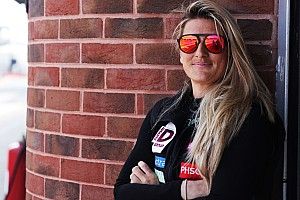 Edwards remains with BTC Racing Honda team for 2022 BTCC