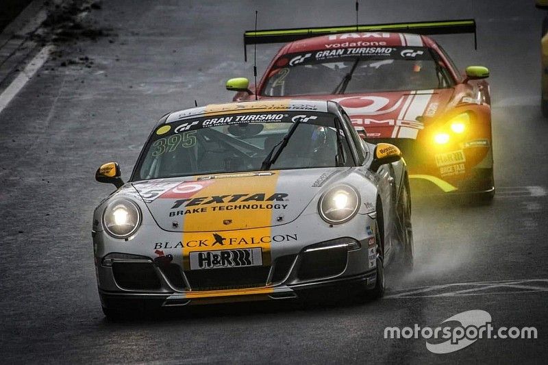 Гонщики из Петербурга выиграли очередной этап VLN