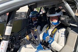 Bottas prueba el Toyota de WRC