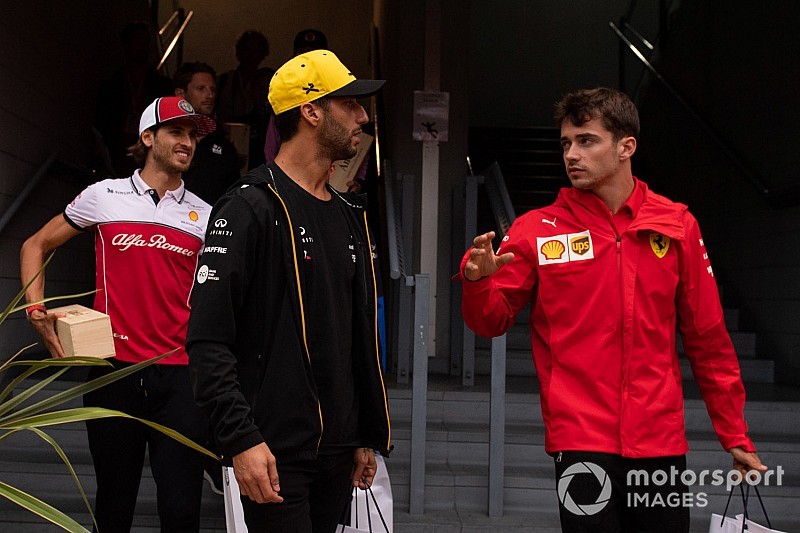 Ricciardo szerint nyert ügye lett volna, és Leclerc nagyon szerencsés