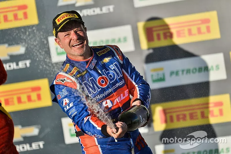 Rubens Barrichello comemora vit&oacute;ria em Campo Grande