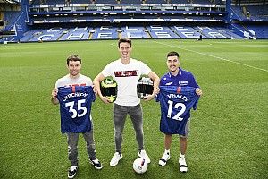 Viñales y Crutchlow visitan al Chelsea