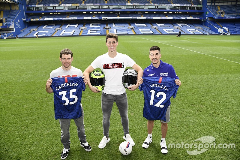Fotogallery: Vinales e Crutchlow calciatori del Chelsea per un giorno
