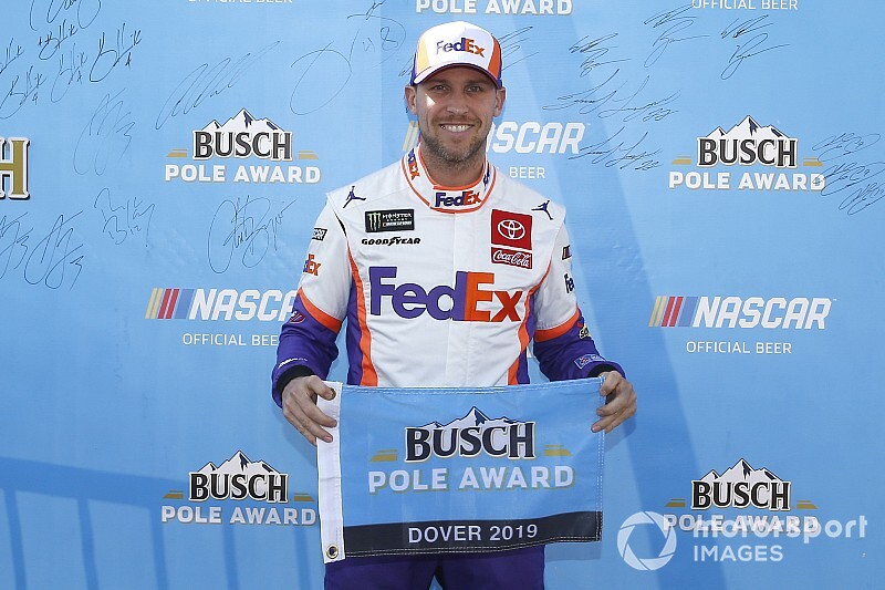 Denny Hamlin edges Kyle Larson for Dover pole