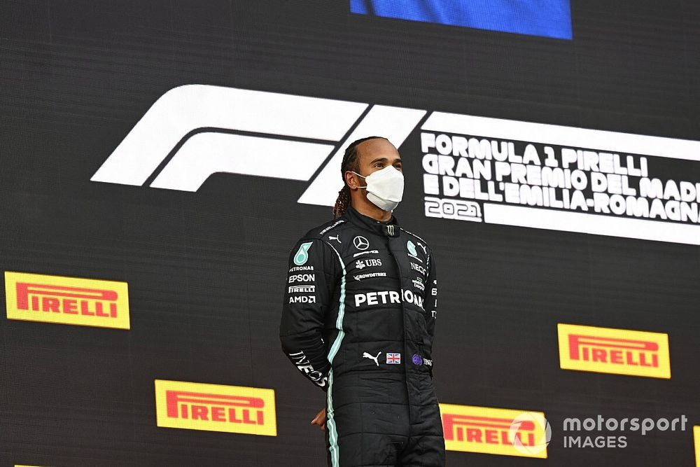 汉密尔顿暗示他“计划”2022年继续参加F1