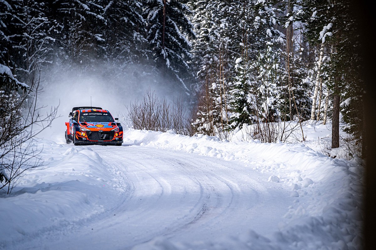 Neuville z momentami