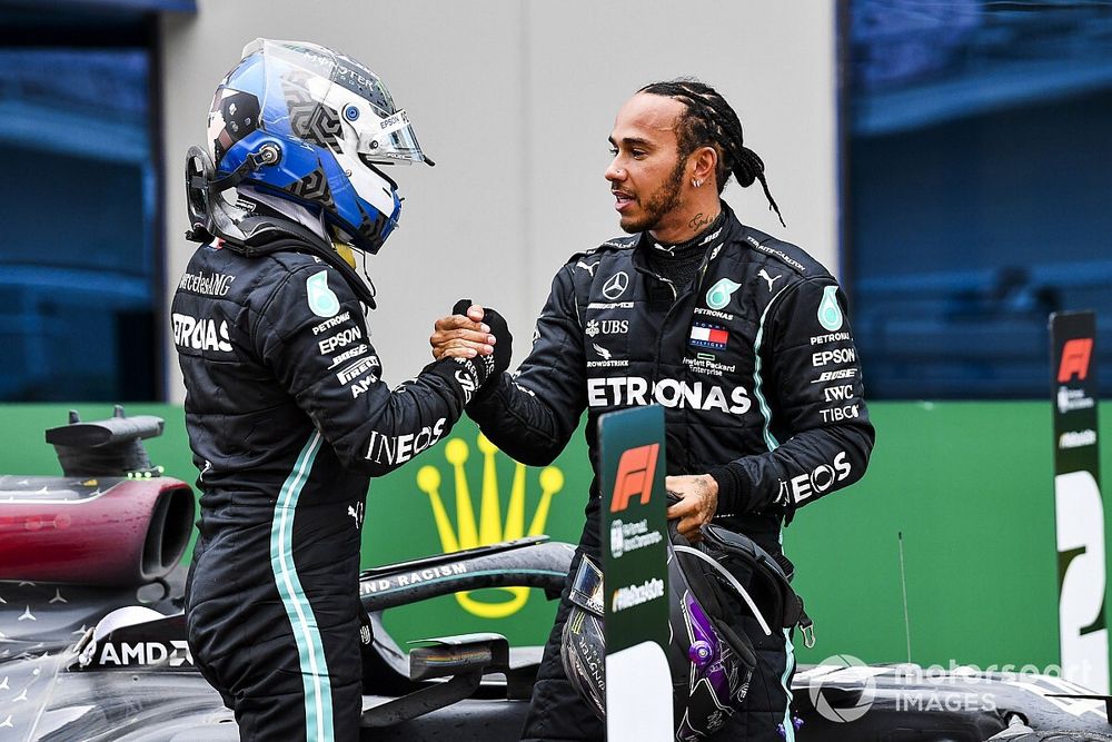 Valtteri Bottas, Mercedes-AMG F1, congratulates Lewis Hamilton, Mercedes-AMG F1, 1st position