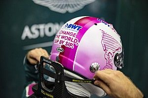 Vettel aura un casque rose pour la bonne cause