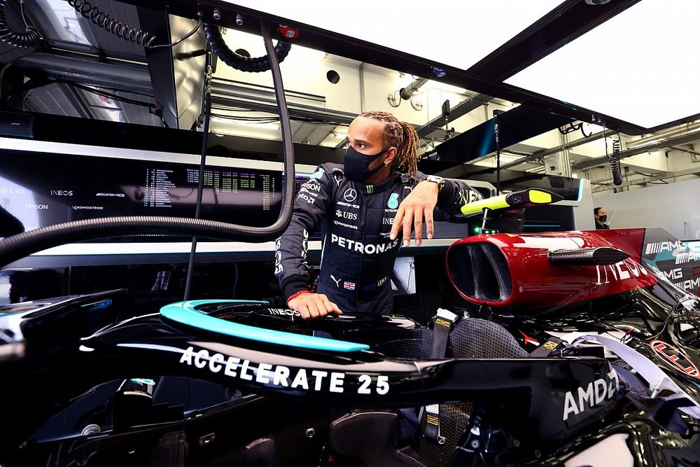 Kecepatan Red Bull Tingkatkan Kewaspadaan Hamilton