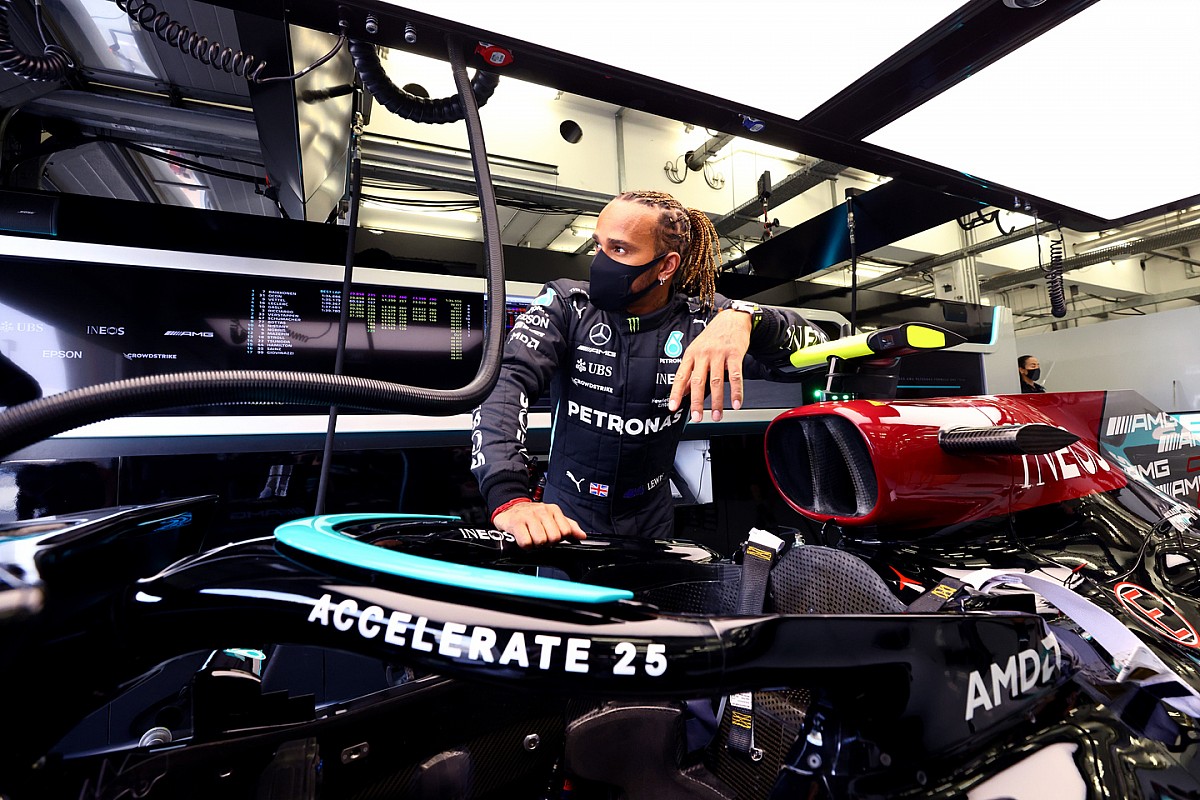 Kecepatan Red Bull Tingkatkan Kewaspadaan Hamilton