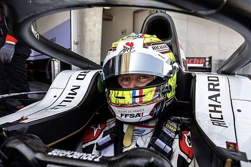 Oppermachtige Pourchaire pakt Formule 2-pole in Monaco