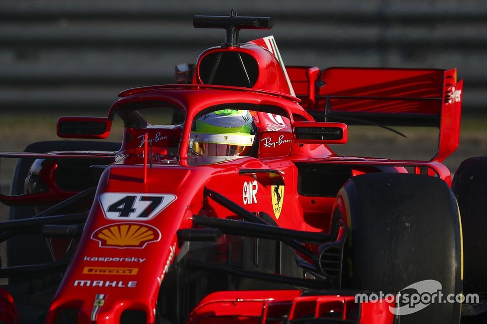 Schumacher, Fiorano testinin son gününde Sainz ve Leclerc'in temposuna yaklaştı