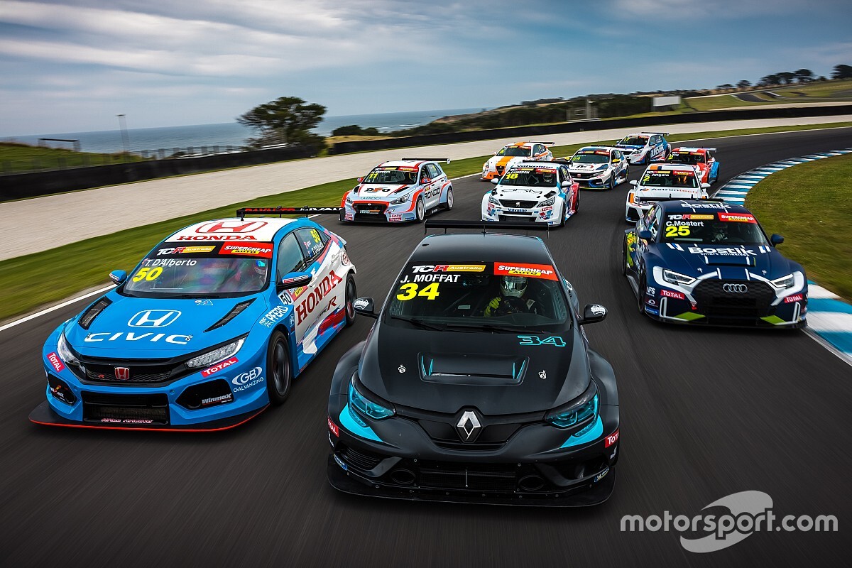 Livestream: TCR Australia from Symmons Plains