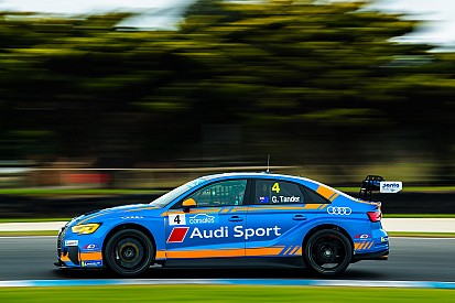 Phillip Island TCR: Tander tops opening practice
