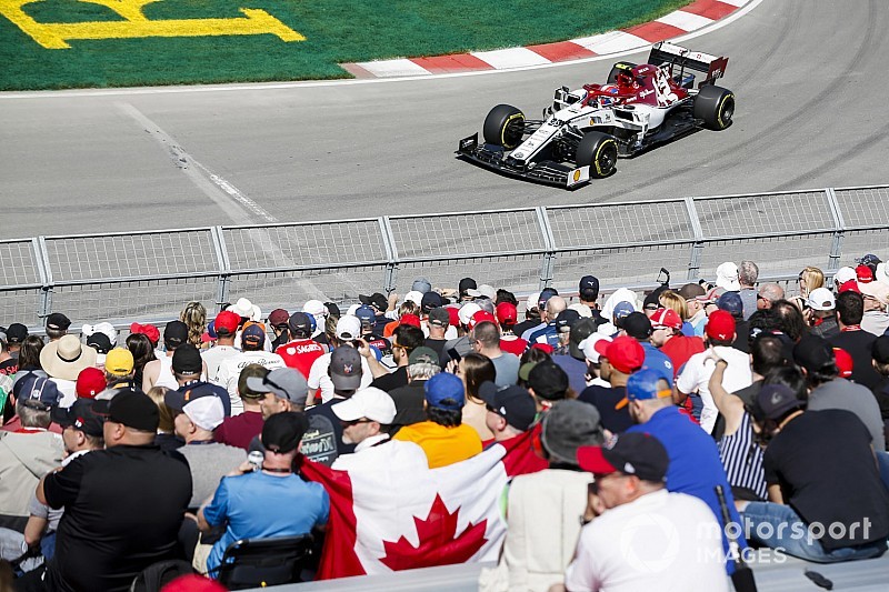 Giovinazzi formában, az Alfa Romeo a falban Montrealban - videó