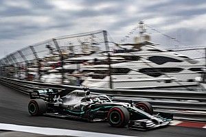 Hamilton manda en la segunda práctica en Mónaco