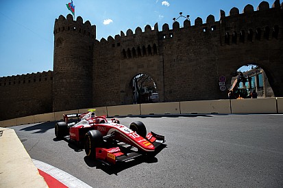 VÍDEO: Após 'atropelar' fiscais, companheiro de Schumacher é punido na F2