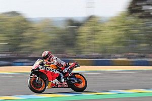 Mêmes réglages, mais un écart de performance entre Márquez et Crutchlow