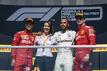 Vettel csak a többiek iránti tiszteletből ment vissza a dobogóra