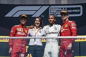 Vettel csak a többiek iránti tiszteletből ment vissza a dobogóra