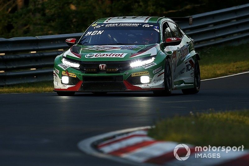 #172 Team Castrol Honda Racing Honda Civic TCR : Dominik Fugel, Markus Oestreich, Cedrik Totz, Tiago Monteiro