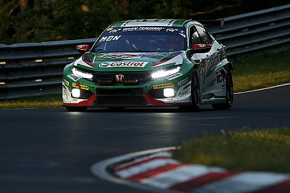 Monteiro ritrova la vittoria dopo oltre 2 anni: grande trionfo alla 24h del Nürburgring