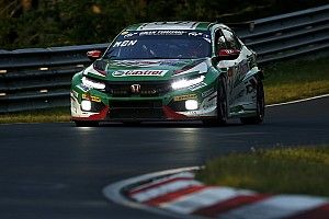 Monteiro ritrova la vittoria dopo oltre 2 anni: grande trionfo alla 24h del Nürburgring