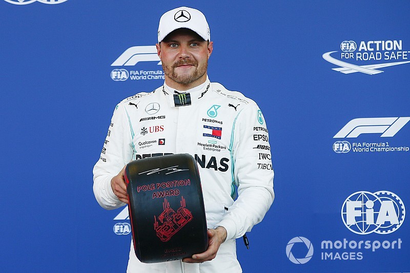 Leclerc bate, e Bottas faz pole position para o GP do Azerbaijão de F1