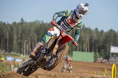 MXGP Letland: Gajser claimt zege na tiebreak, Cairoli valt hard