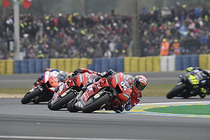 A MotoGP nem Forma-1, itt nincs csapatutasítás