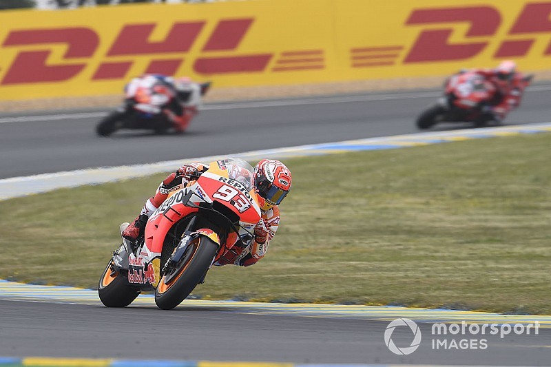 Marquez ongenaakbaar naar overwinning in GP van Frankrijk