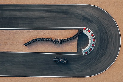 A Porsche történelmet ír a Formula E-ben: így mutatja be az autóját!