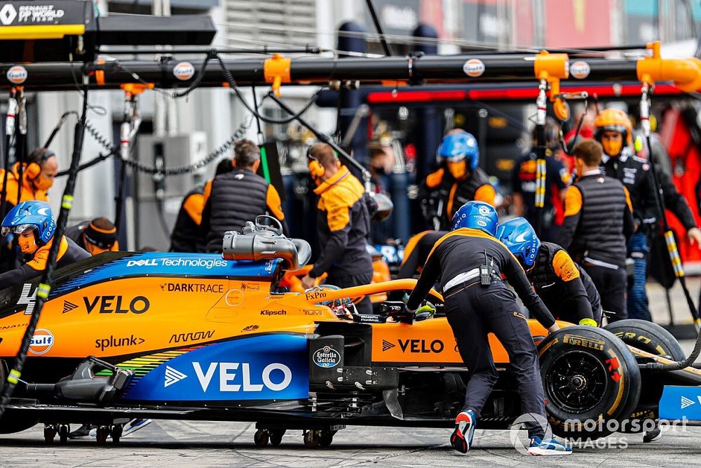 McLaren refines COVID protocols to avoid “complacency”