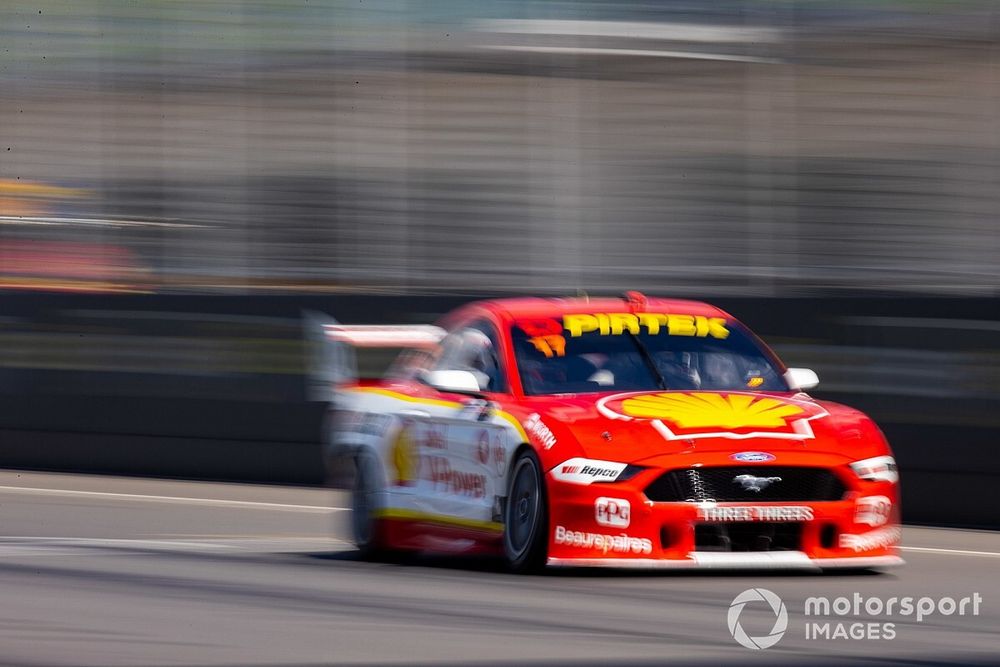 The Bend Supercars: McLaughlin pips Mostert in P2