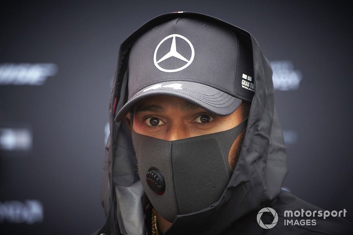 Hamilton: "Umarım Whitmarsh, McLaren ayrılığı konusunda beni affetmiştir!"