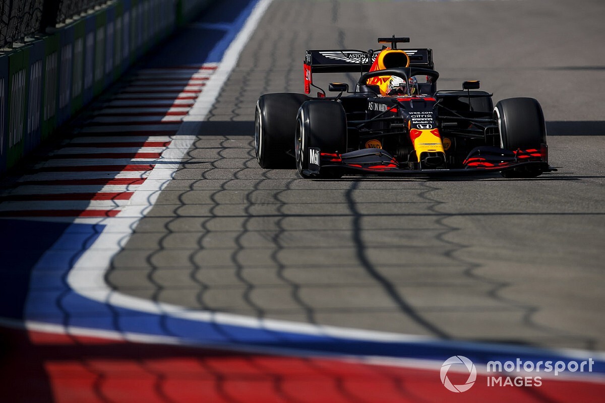 Verstappen yeni motora geçti