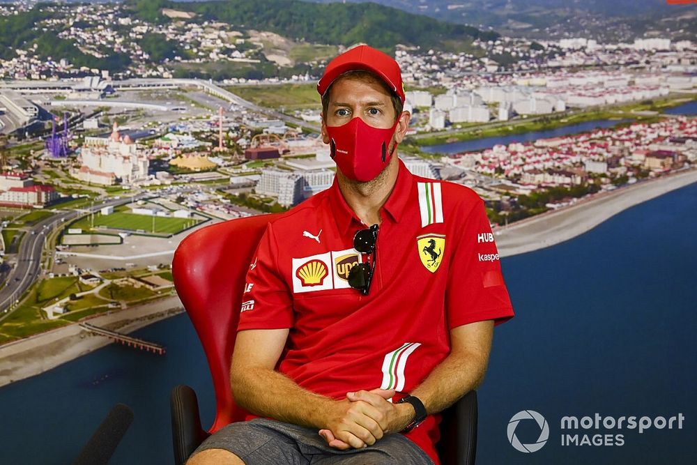 Wolff: Vettel akár Aston Martin-részvényeket is vásárolhat magának