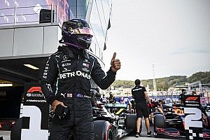 Hamilton: "Lehet, hogy néha én is tévedek, ha csapás ér"