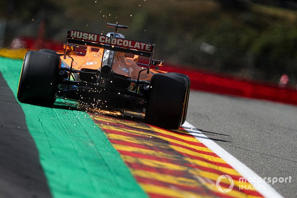 Sainz : "Les graviers et l'herbe me manquent"