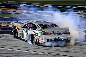 NASCAR Fort Worth: Kyle Busch beendet Durststrecke, stiehlt Playoff-Show