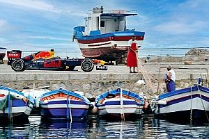 VIDEO: Max Verstappen schittert in ‘Ciao Palermo, Monza is calling!’