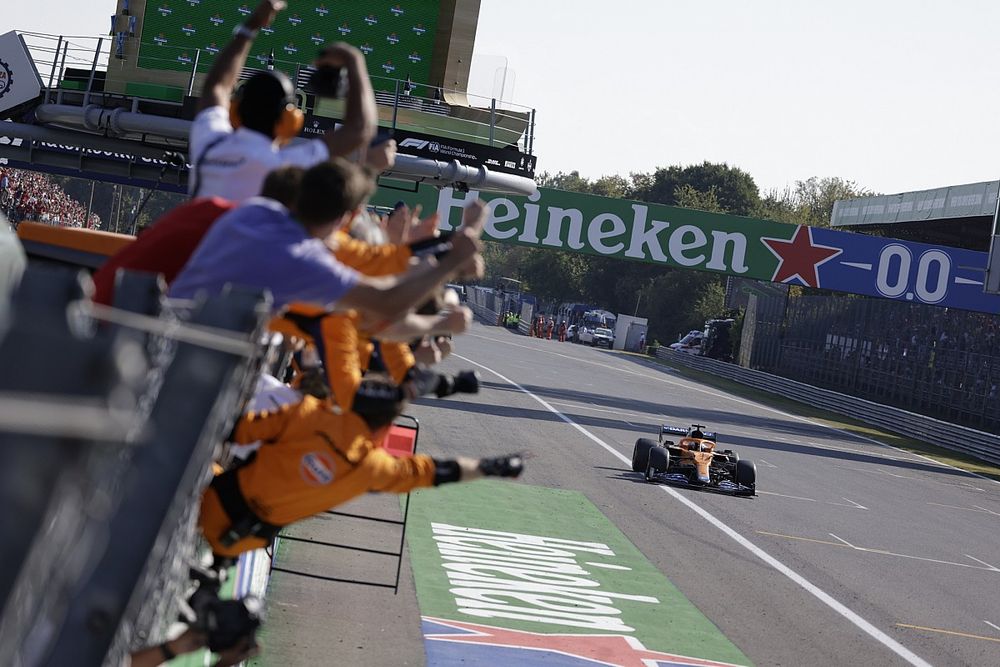 McLaren Tidak Larut dalam Suasana Kemenangan