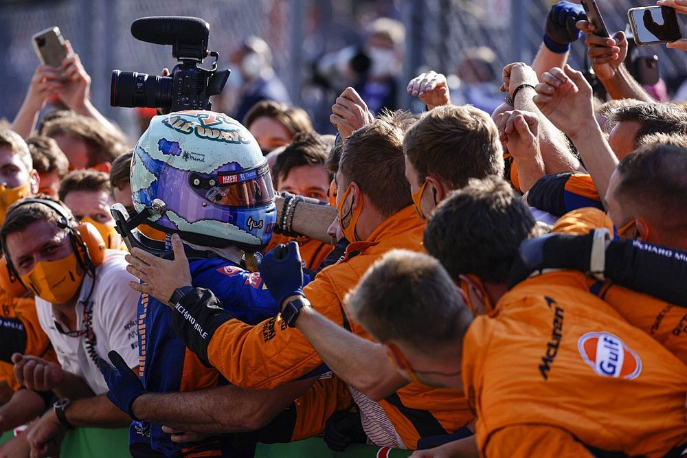 Daniel Ricciardo, McLaren, 1st position, celebrates with his team in Parc Ferme