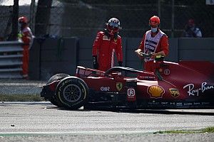 Sainz ismét összetörte a Ferrarit, Hamilton hangolt a legjobban a sprintkvalifikációra a második szabadedzésen