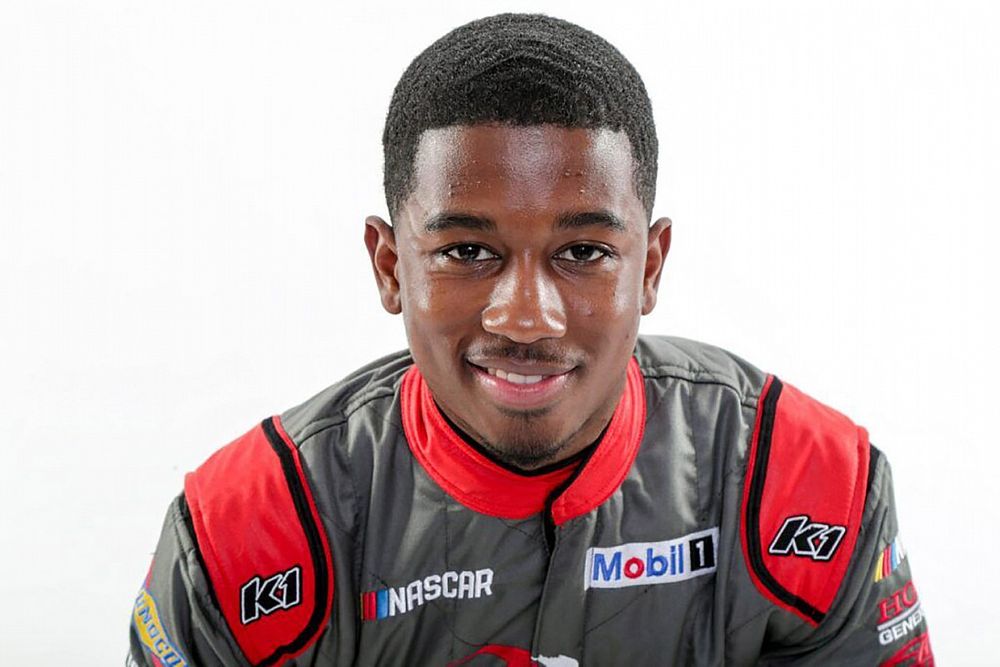 Rajah Caruth Resmi Jadi Pembalap Part-time NASCAR Xfinity