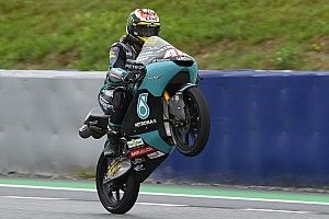 Moto3 Avusturya 1. antrenman: Binder hızlı başladı, Deniz dördüncü
