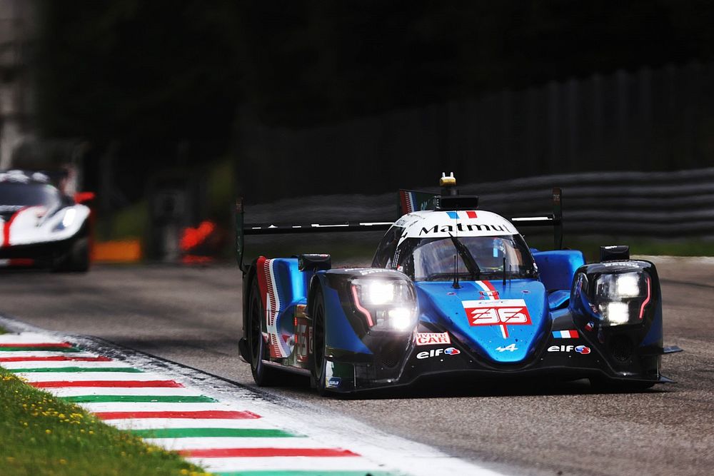 #36 Alpine Elf Matmut Alpine 480 Gibson: Andre Negrao, Nicolas Lapierre, Matthieu Vaxiviere 